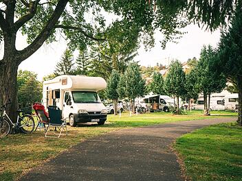 Im KNAUS Campingpark (Frickenhausen, Fr&auml;nkisches Weinland)