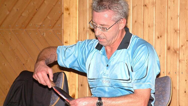 Bei seinen ersten Pflichtspiel-Einsätzen für den TTC Tiefenlauter blieb Reiner Kürschner (bisher FC Nordhalben) ungeschlagen. Foto: Franz