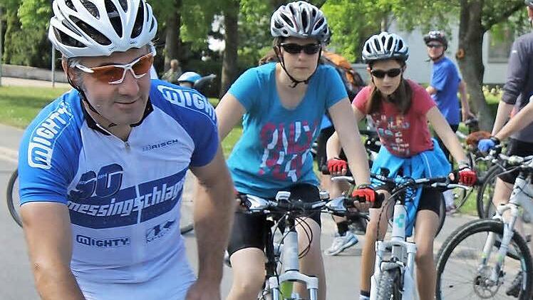 Als letztes starten die Familien und Hobby-Radfahrer.