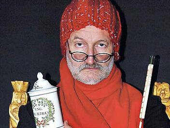 Morgen im Ökonomiehof der Familie Gieger: "Der eingebildete Kranke" Foto: Fränkischer Theatersommer