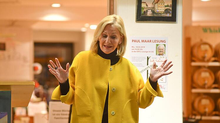 Gaby Hauptmann bei ihrer Lesung Foto: Ronald Rinklef