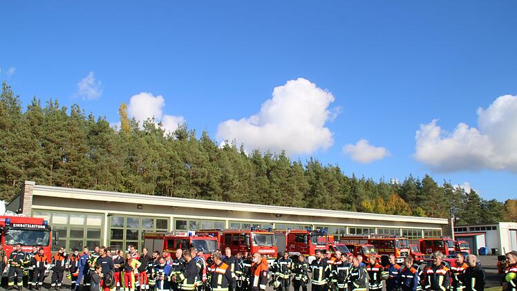 Feuerwehrgroßübung bei Oberthulba.