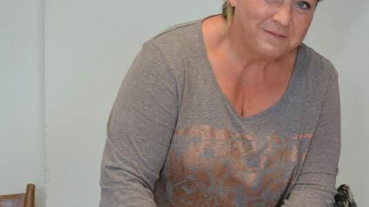 Carmen Schaupp aus Reith beim textilen Handdruck. Foto: Björn Hein