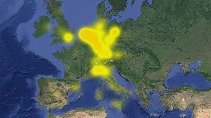 Screenshot: Die gelbe Markierung von downdetector.com zeigt am 11. Februar 2015 die Ausfälle bei WhatsApp.