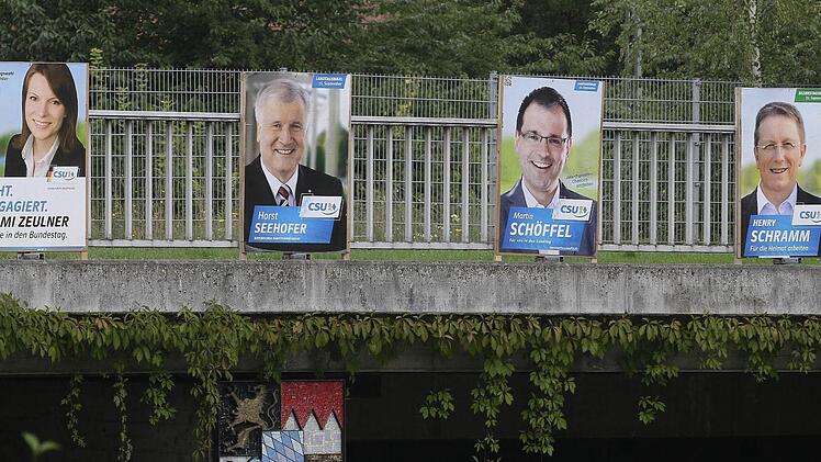 Schwarzer Vierer an der Überquerung der Eku-Straße. Im Militärjargon hieße das wohl "Brücken-Köpfe". Fotos: Jochen Nützel