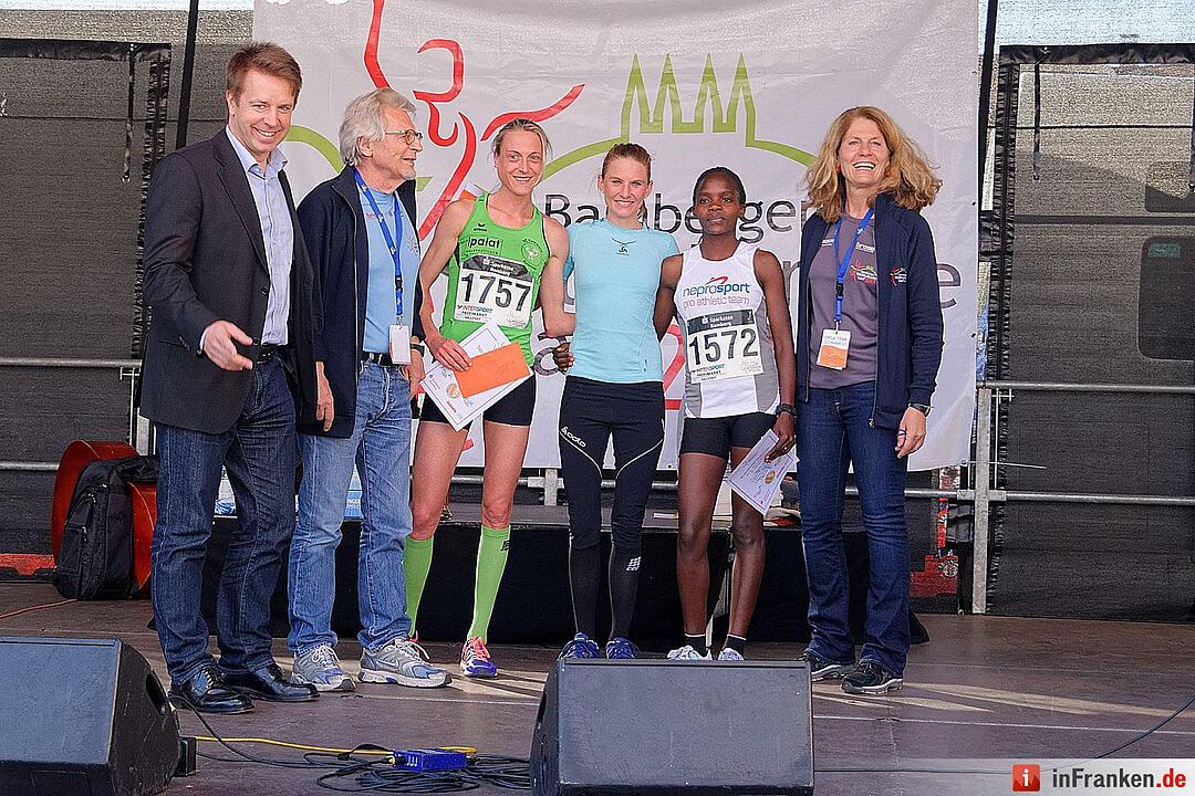 Weltkulturerbelauf 2017 in Bamberg: Der Zieleinlauf am Maxplatz