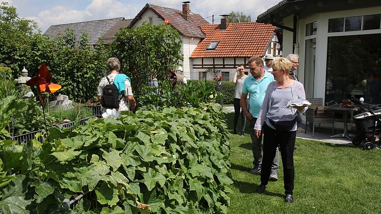 In den offenen Gärten holten sich viele neue Anregungen. Foto: Michael Stelzner