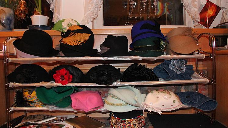 Alles eigene Kreationen: Das Verkaufsregal.