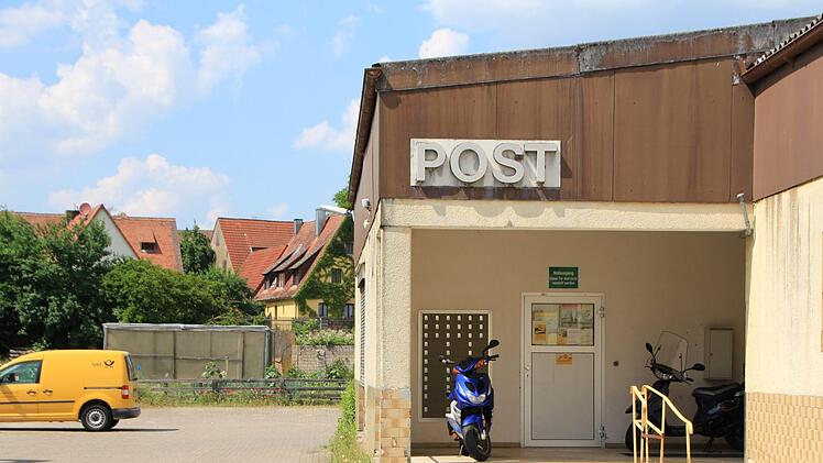 Der noch genutzte Zustell-Stützpunkt in Uehlfeld wird demnächst abgerissen. Ein Ersatz-Standort ist bereits in Aussicht.  Foto: Andreas Dorsch