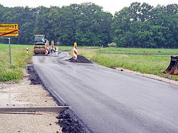 Die Straße nach Neuenbürg wurde schon saniert. Foto: Richard Sänger