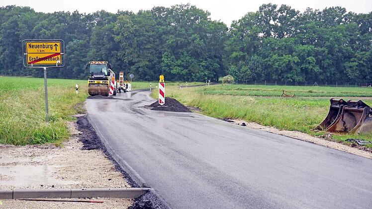 Die Straße nach Neuenbürg wurde schon saniert. Foto: Richard Sänger