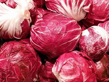 Radicchio ist dank seiner Bitterstoffe sehr gesund. Symbolbild: pixabay.com