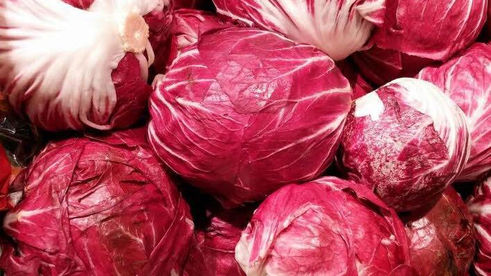 Radicchio ist dank seiner Bitterstoffe sehr gesund. Symbolbild: pixabay.com