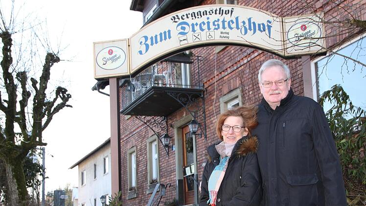 Margit und Hans-Josef Wehner standen 44 Jahre lang in der Küche und hinter dem Tresen. Foto: Ulrike Müller