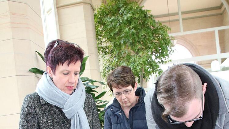 Bilder von der Übung mit dem  Defi. Foto: Ralf Ruppert