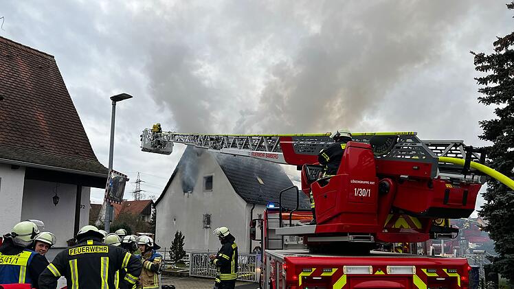 Gebäude in Bamberg in  Vollbrand