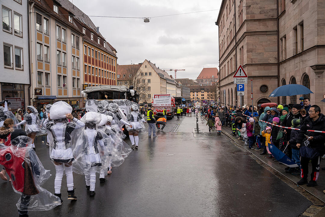 Der traditionelle Umzug zog ca. 70.000 Faschingsfreunde an.