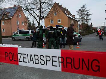 Insgesamt überwachten 45 Absperrposten den evakuierten Bereich um die Fundstelle. Foto: Tobias Köpplinger