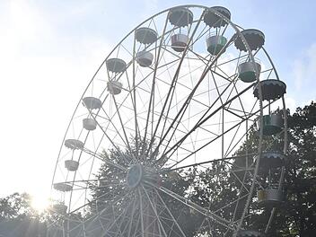 Ab dem zweiten Freitag stand das Riesenrad am Annafest still. Foto: Ronald Rinklef