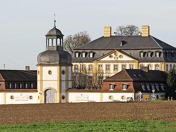 Auf Schloss J&auml;gersburg fand die Tagung der oberfr&auml;nkischen Landr&auml;te statt.  Foto: Barbara Herbst