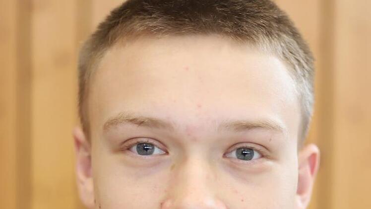 Leon Höfner (18)