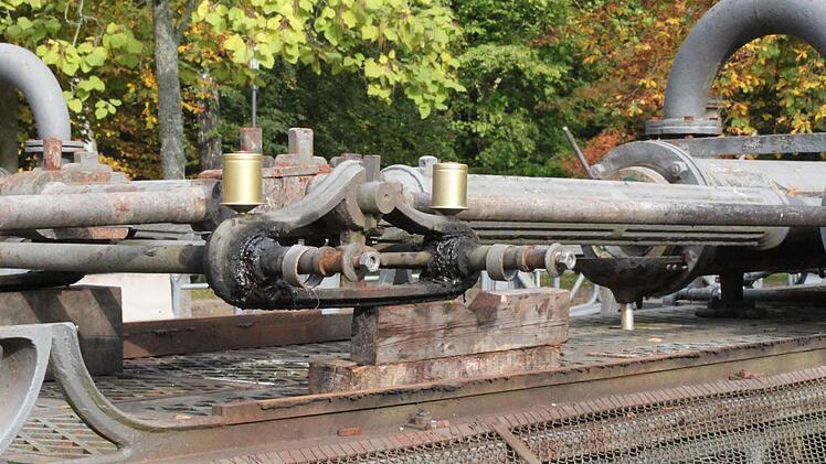 Vor der Sanierung waren viele Teile der Pumpe total heruntergekommen. Foto: Mäuser