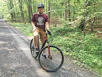Radfahren im heimischen Steigerwald ist eine der liebsten Freizeitbeschäftigungen von Johannes Polenz. Foto: privat
