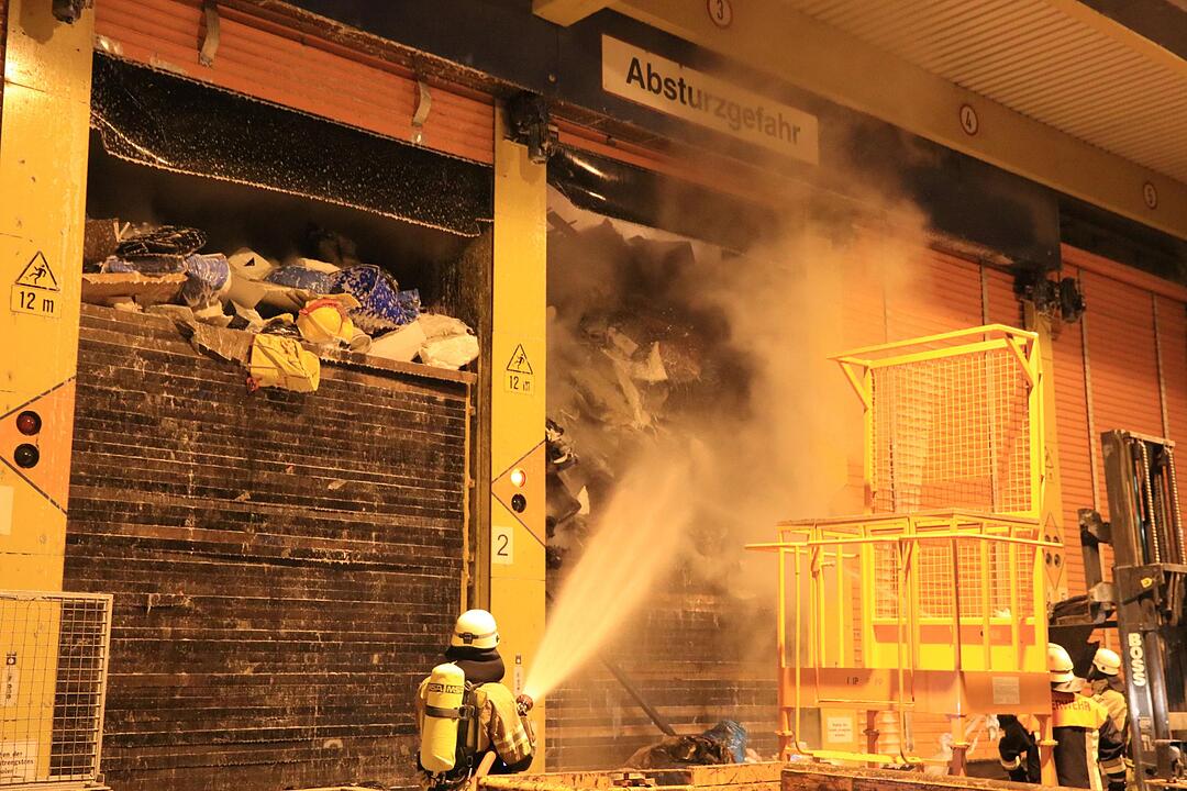 Bamberger Müllheizkraftwerk: Tonnen von Müll geraten am Dienstag in Brand