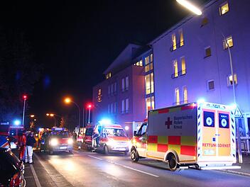 Großeinsatz am Seniorenheim am Schwedensteg. Foto: Jürgen Gärtner