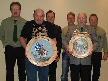 Dem Königshaus der Schützengesellschaft Geroda gehören (von links) Jürgen Kohl, Heiko Heinle, Norbert Fechner, Ingo Fechner, Jürgen Müller und Thilo Schneider an. Foto: Norbert Fechner