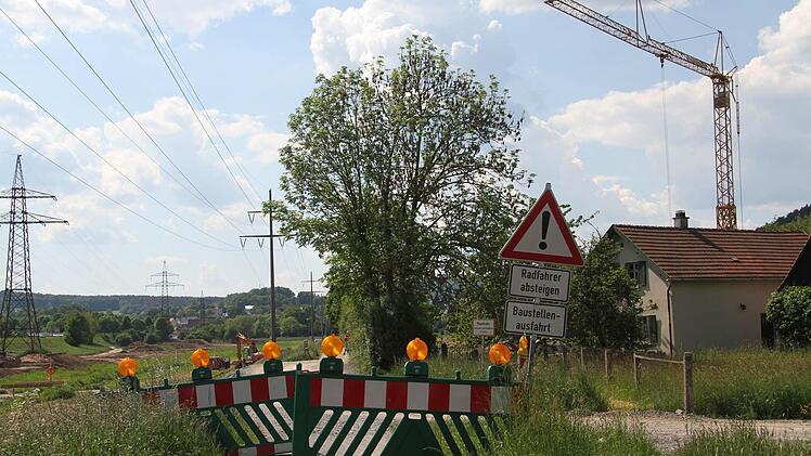 Schon jetzt werden Radfahrer zur Vorsicht gemahnt.