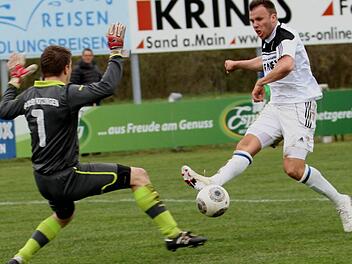 Stürmer Thorsten Schlereth (rechts) steht dem FC Sand heute im Unterfrankenderby gegen den TSV Aubstadt wieder zur Verfügung.