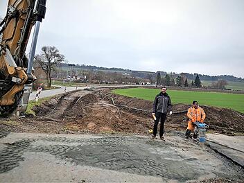 Der Ausbau der Staatstraße 2182 zwischen Himmelkron und Schlömen ist im vollen Gange.