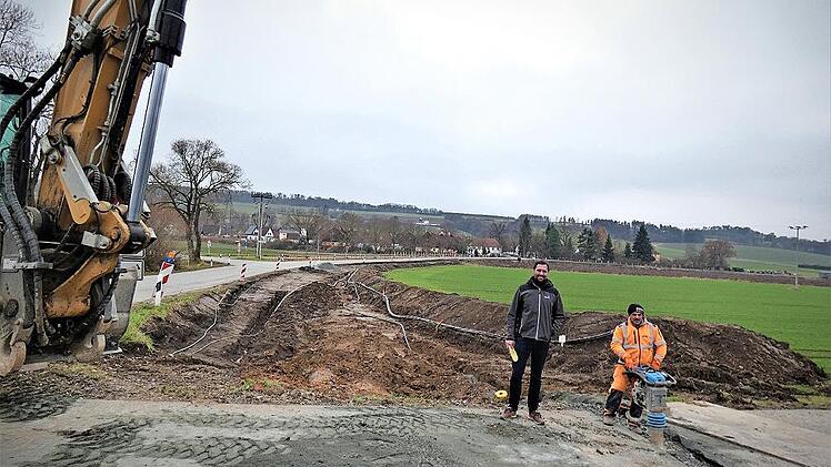 Der Ausbau der Staatstraße 2182 zwischen Himmelkron und Schlömen ist im vollen Gange.