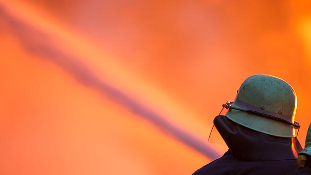 Eklat um Hymne: S&auml;nger Heino unterst&uuml;tzt Feuerwehrmann