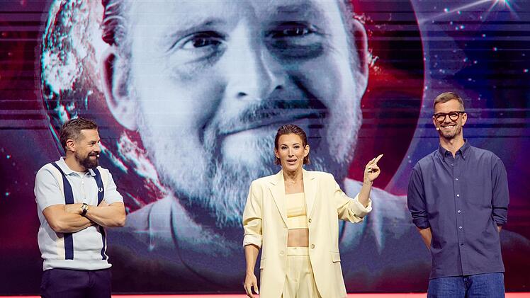 Klaas Heufer-Umlauf und Joko Winterscheidt k&auml;mpfen um den Weltmeister-Titel - moderiert von Jeannine Michaelsen.