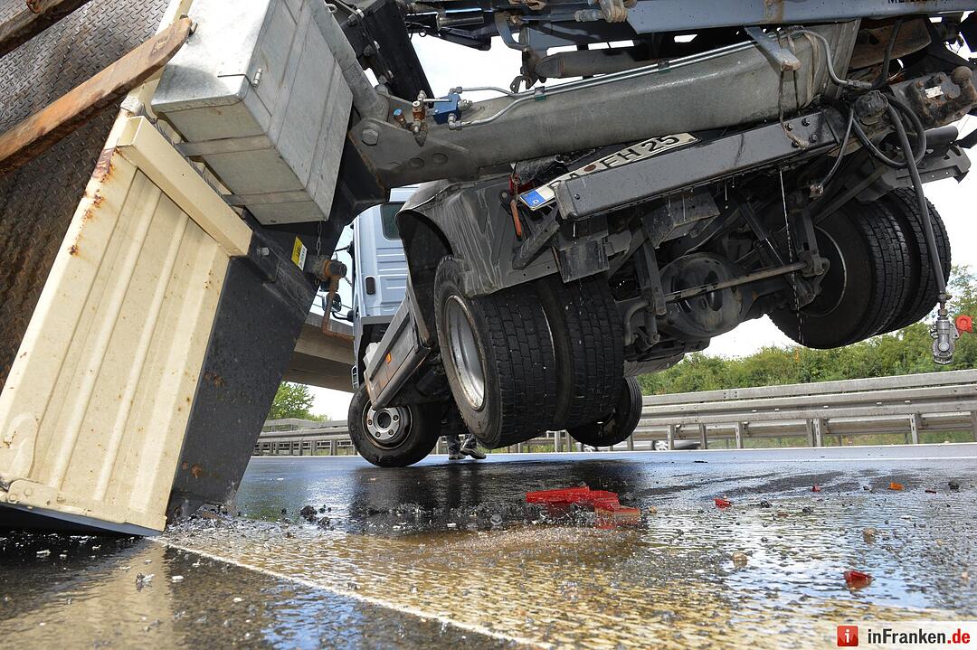 LKW_Unfall_A70_Hallstadt (24)