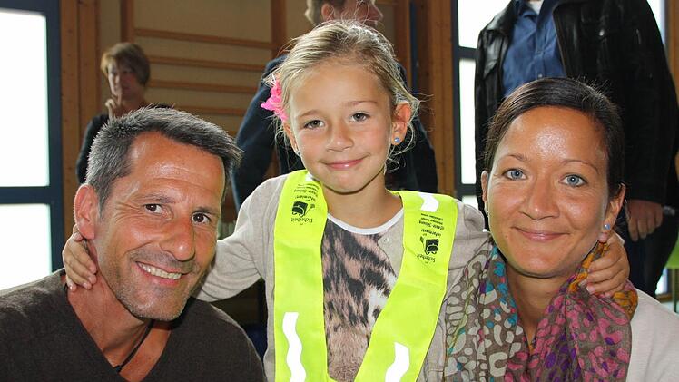 "Ich finde die Aktion sehr gut", sagte Bernd Jäger gestern beim Verkehrssicherheitstag. Er und seine Frau Manuela begleiteten Töchterlein Anni an ihrem ersten Schultag.