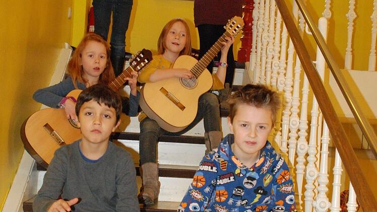 SAlle Grundschüler in Neuses machen Musik. Sie lernen ein Instrument und singen im Chor.Christiane Lehmann