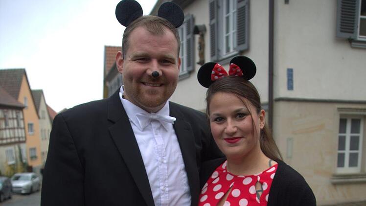 Als Zaungäste kamen der neue Landtagsabgeordnete und "Bürgermeister a.D." Martin Mittag und seine Ehefrau Julia zum Rathaussturm. Foto: Bettina Knauth
