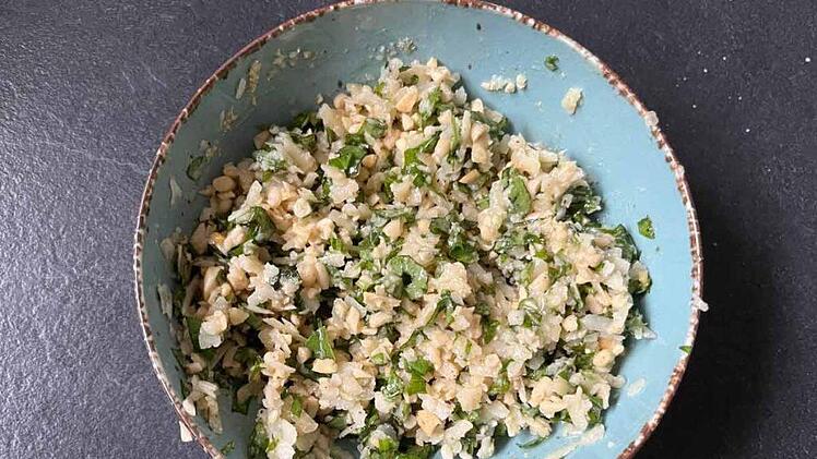 masse-basilikum-hefeschnecken