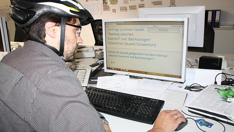 Über soziale Netzwerke ist die Umfrage zum Radweg von Euerdorf nach Bad Kissingen bereits verbreitet worden. In den nächsten Tagen gehen die Postkarte raus. Die Ergebnisse gehen auch an das Bundesverkehrsministerium, in dem der Bedarf für den Radweg festgelegt wird. Foto: Ralf Ruppert