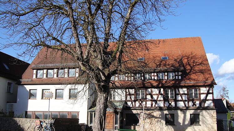 Kurioser Aufruf für einstiges Hotel in Franken - "riesige Bruchbude"