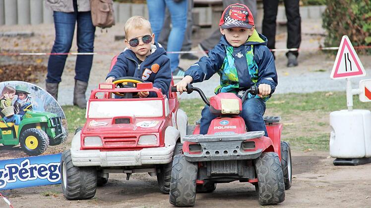 Vor allem die Jungs hatten in den E-Karts ihren Spaß. Fotos: Katharina Müller-Sanke