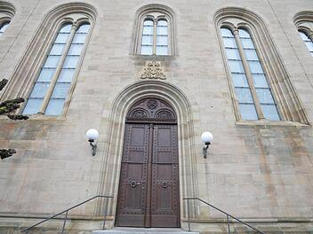 Die Kirche St. Michael und Johannes der Täufer in Eltmann Foto: Ronald Rinklef