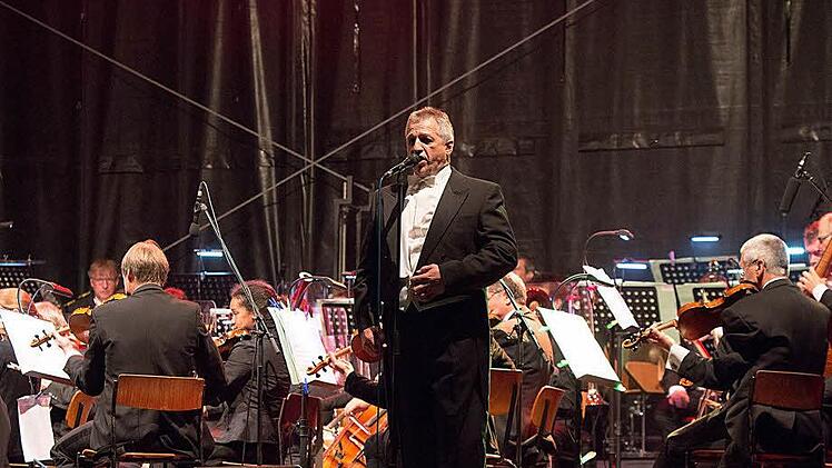 Impressionen vom Klassik-Open-Air im Coburger Rosengarten: Michael LionFoto: Albert Höchstädter