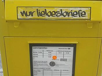 Hier ist der Einwurf für Liebesbriefe. Foto: Heike Finze