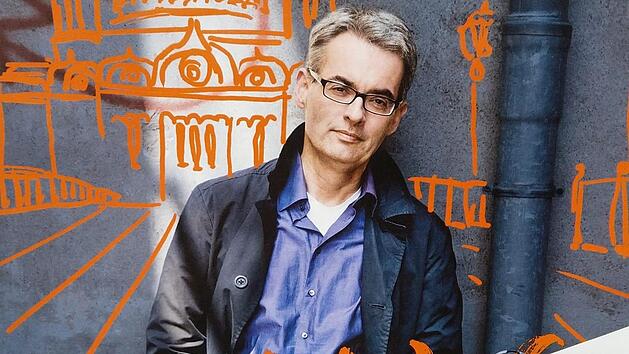 Der Pianist Markus Becker gastiert am Freitag, 5. Juli, beim FEstival "Klanggrenzen" in Coburg.  Sein Komnzert im Kunstverein steht unter dem Motto"Musik und Bildende Kunst". Beginn: 19.30 Uhr.