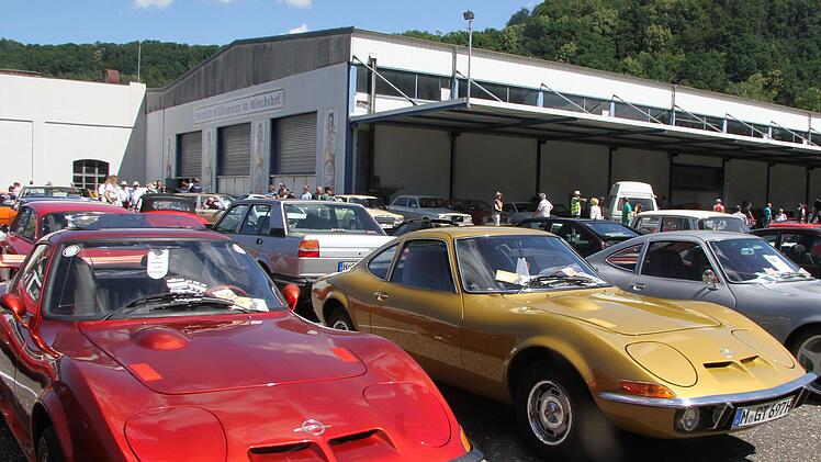 Solche Frontpartien baut heute kein Automobilhersteller mehr. Foto: Sonny Adam