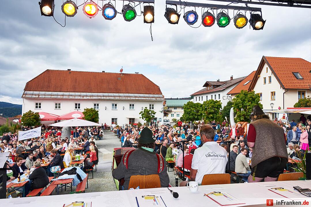 Schlüsselfelderin ist neue bayerische Weißwurstkönigin